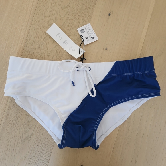 Zara Swim Zara Color Block White And Navy Mens Swimmers Poshmark